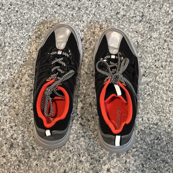 DKNY Black Running Sneakers Women's Shoes Size 8 - Picture 5 of 7